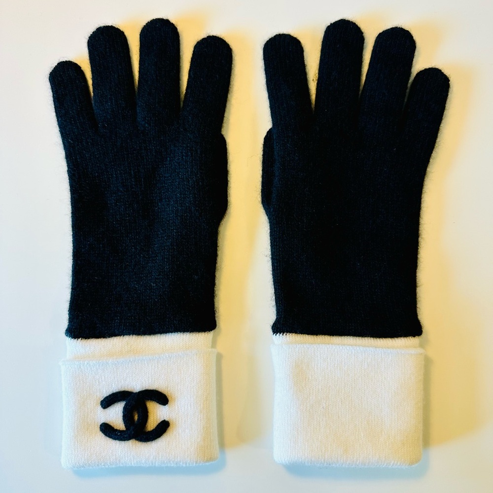 Chanel Gloves